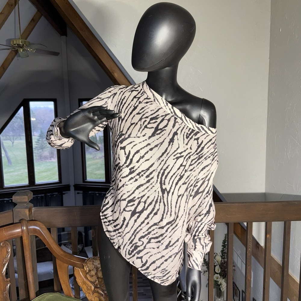 Haute Hippie 100% SILK Long Sleeve Scoop Cowl Neck Zebra Quiet Luxury WMN's XS